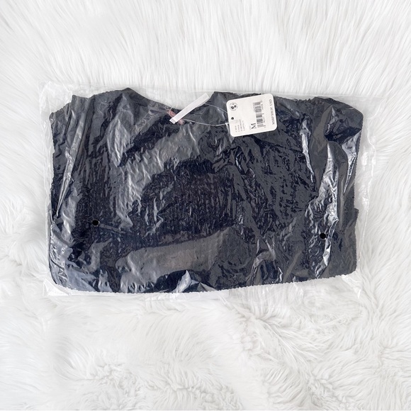 Free People H20 Crew Pullover Black NWT M - Picture 7 of 8